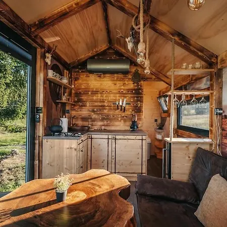 Tiny House Western Apartman