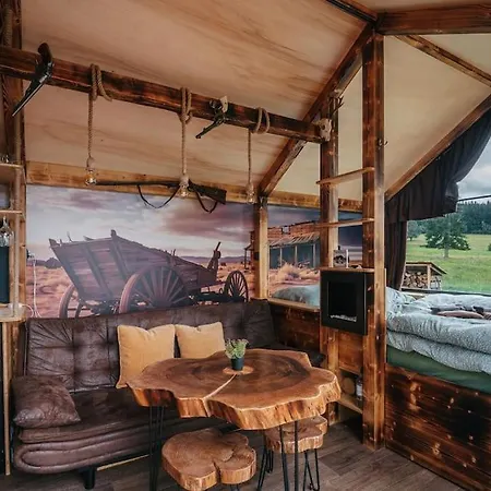 Tiny House Western Apartman
